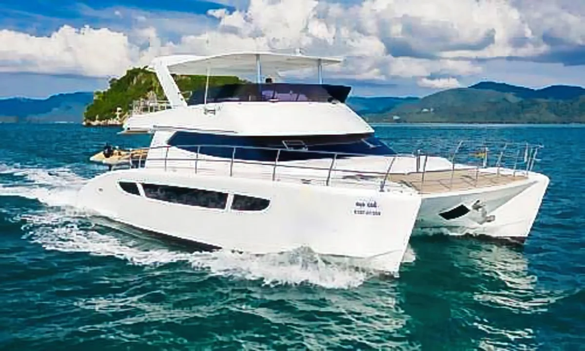 Charter Yacht in Koh Samui