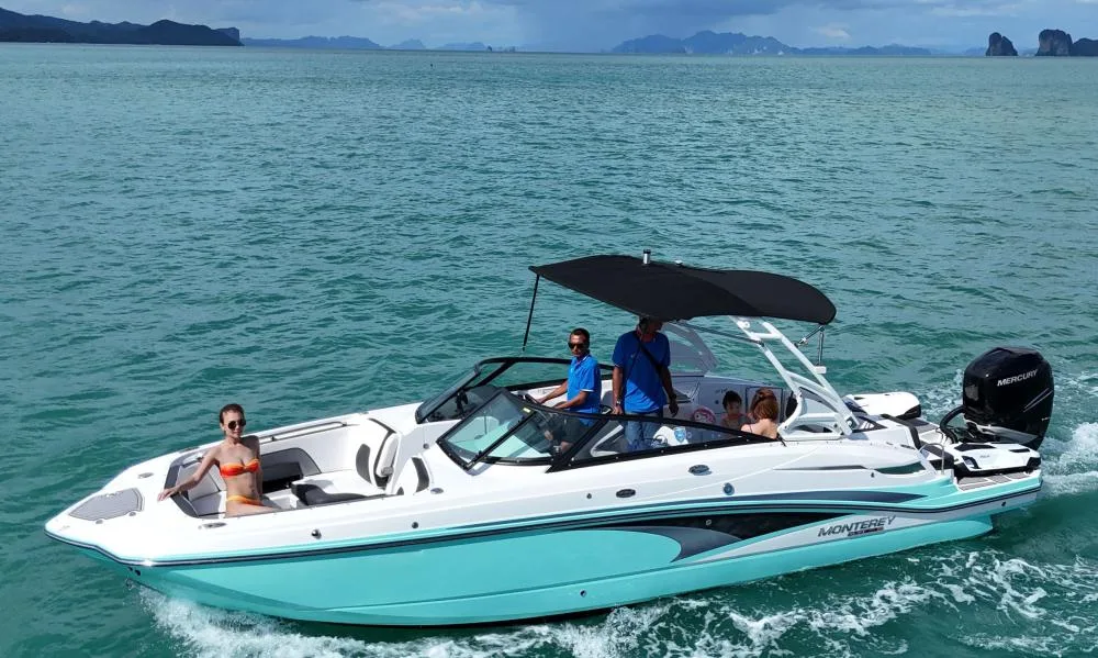 Phang Nga Bay & James Bond Island (8h) — 28ft Monterey
