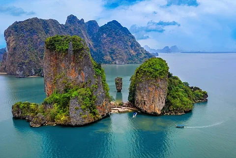Beautiful scenery at James Bond Island (Koh Tapu) - 
