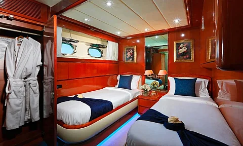  Eagle | 106ft Falcon | Phuket