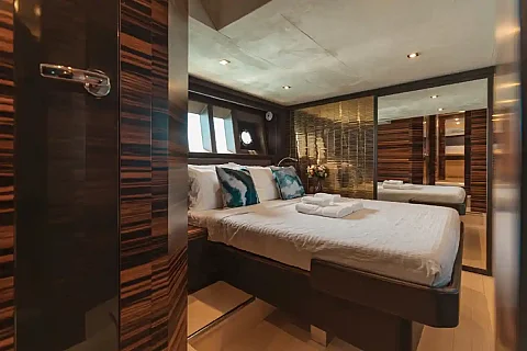  Phi Phi Islands (8h) | Gucci