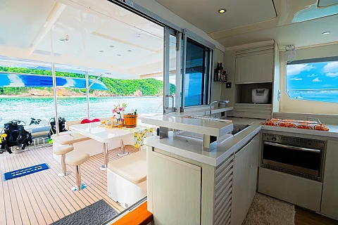  Phi Phi Island (8h) | Laura