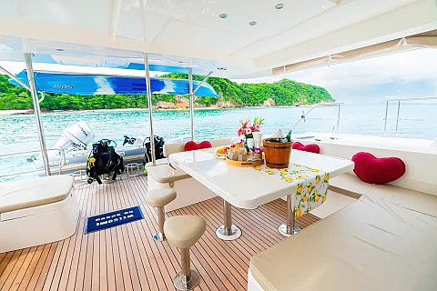  Phi Phi Island (8h) | Laura