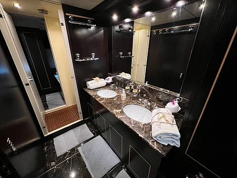  Phi Phi Islands (8h) | Panther