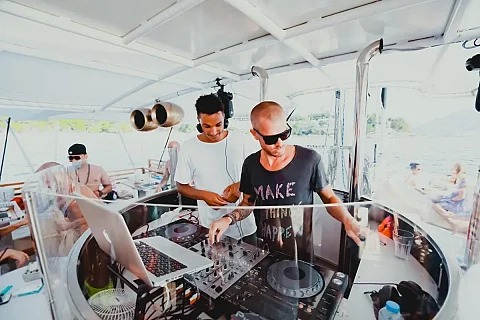  Vibe | 78ft Ocean Voyager | Phuket