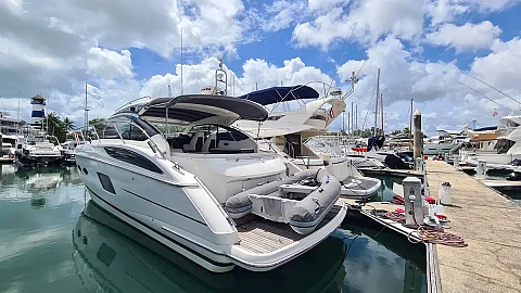  Paris | 42ft Princess Yacht | Phuket