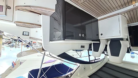  Paris | 42ft Princess Yacht | Phuket