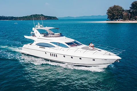  | 68ft Azimut | 