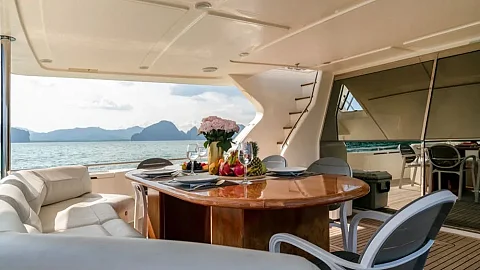  Phi Phi Islands (9h) | Hagia Sophia