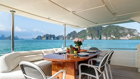  Phi Phi Islands (9h) | Hagia Sophia