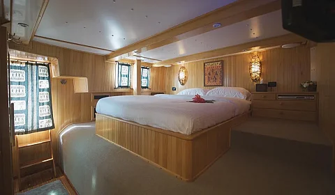   | 70ft Blue Lagoon | 