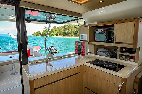  Sunshine | 44ft Aquila | Phuket