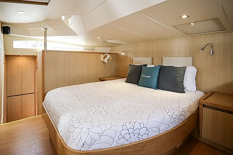  Sunshine | 44ft Aquila | Phuket