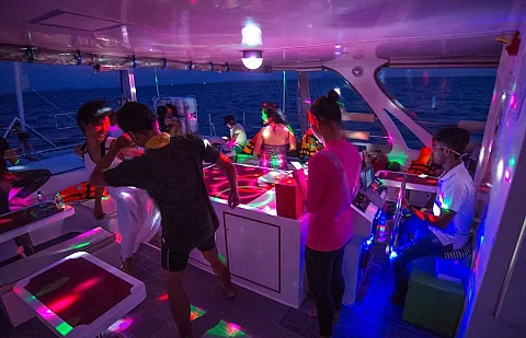  Racha Yai & Sunset (8,5h) | Monchichi