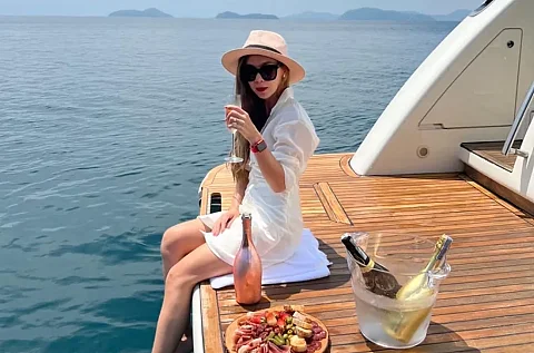  Mona Lisa | 54ft Azimut | Phuket