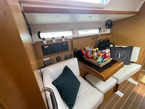  Sunny Sail | 41ft Sunsail / Jeanneau | Phuket