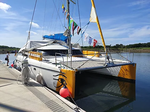   | 40ft Fountaine Pajot | 