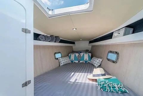   | 44ft Shuttleworth / Floeth | 