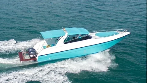 Premium Speedboat Blue