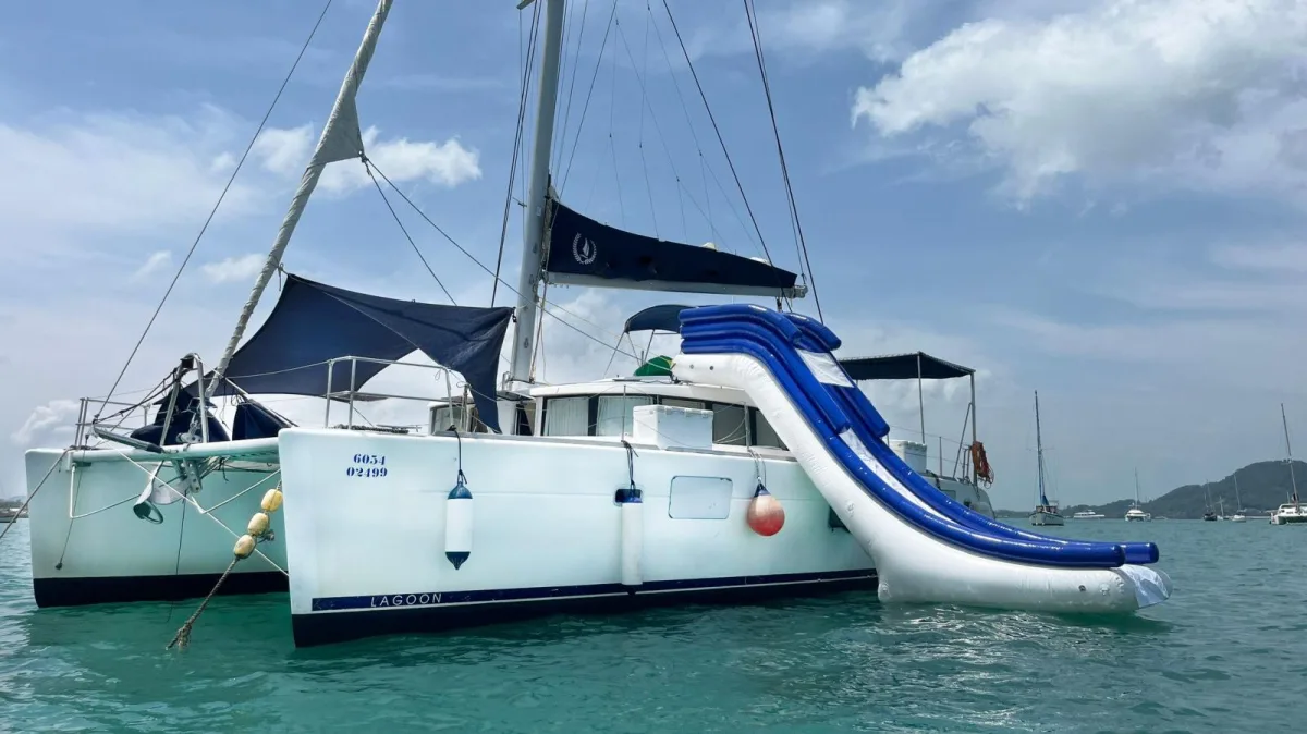Racha Yai, Coral Island & Promthep Cape (9h)